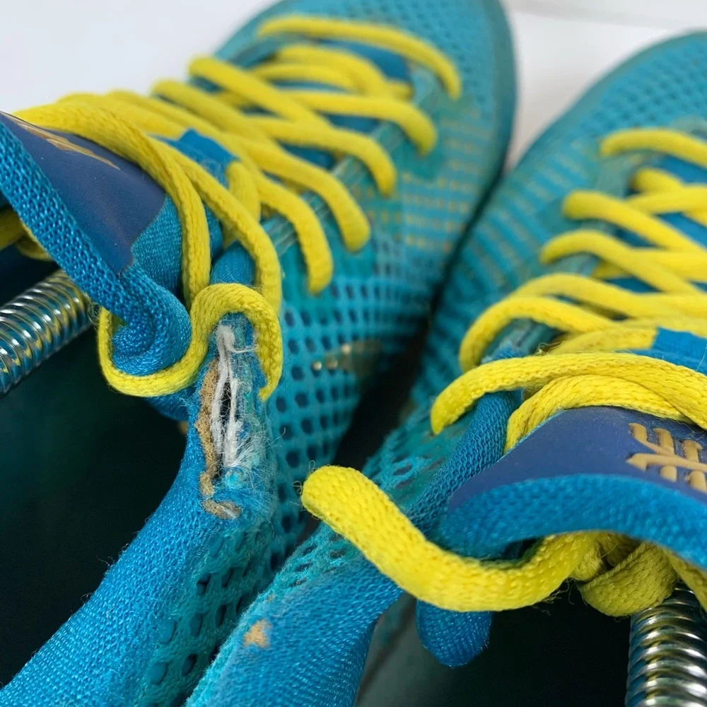 Nike Youth Kyrie 1 Australia Basketball Shoes Size 7Y Blue 717219-494 (S385)